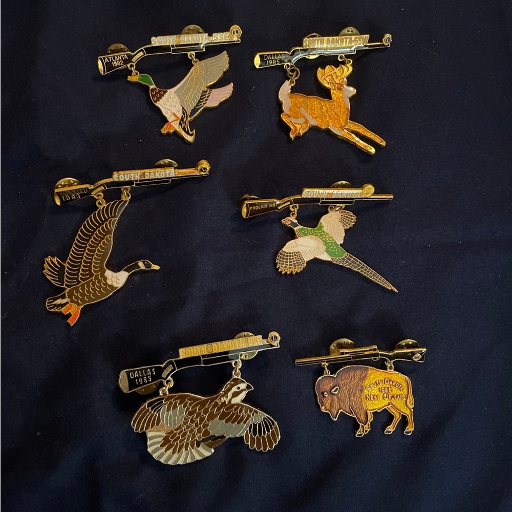 Vintage South Dakota Hunter’s Pins Lot of 6